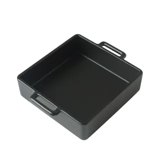【日本 Kamoshika 道具店】陶質中型調理盤(黑色)