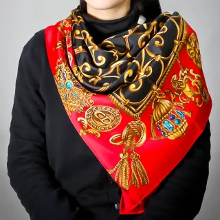 【Dior 迪奧】歐風繁華圖騰墜飾方型絲巾(紅色)