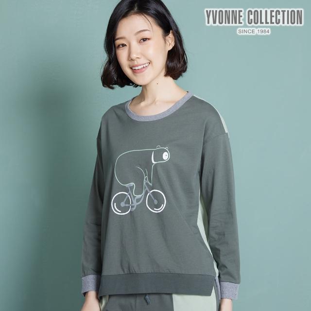 Yvonne Collection【Yvonne Collection】黑熊騎單車圖案長袖上衣(夜幕綠)