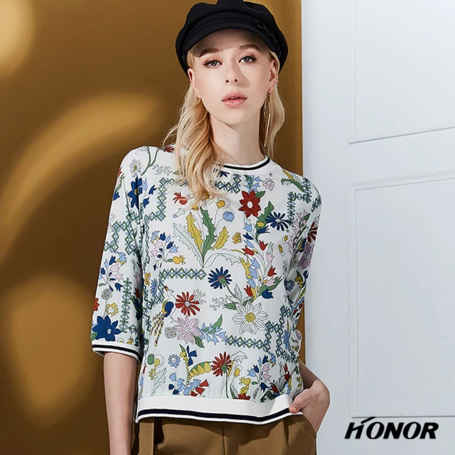 HONOR 山形屋【HONOR 山形屋】俏麗花條紋顯瘦上衣