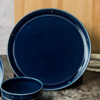 【法國Staub】鑄鐵鍋淺鍋26cm-海洋藍+陶瓷餐盤28cm4入組