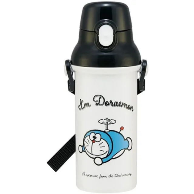 【小禮堂】哆啦A夢 日製 直飲式水壺附背帶 塑膠水瓶 兒童水壺 隨身瓶 480ml 《黑白 初期》