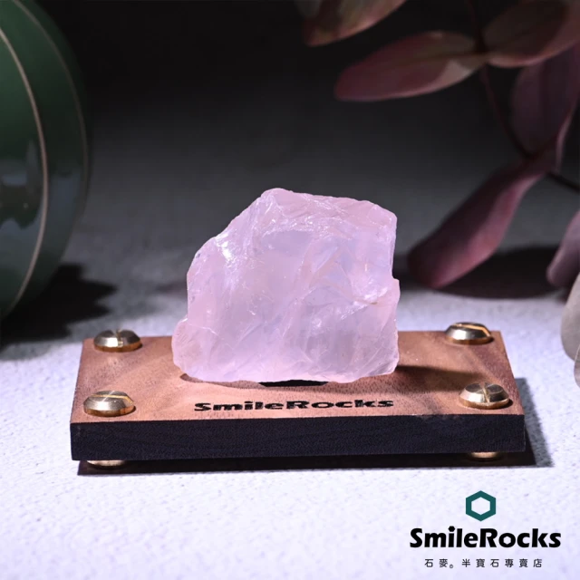 【SmileRocks 石麥】莫三比克芙蓉晶原礦4.6x2.0x3.6cm(治癒系水晶 附SmilePad 6x9底板)