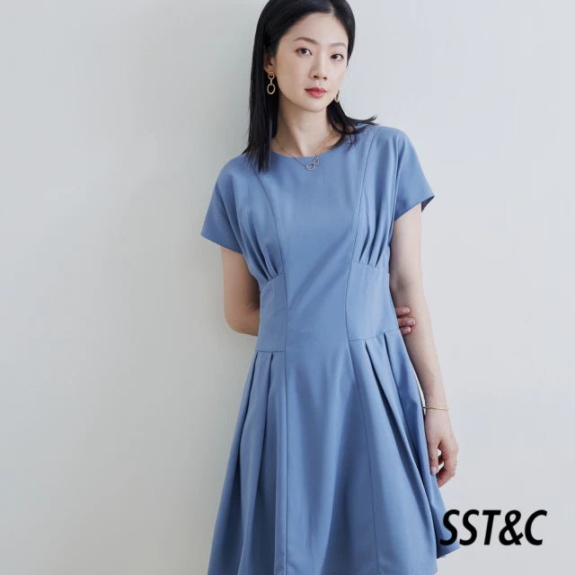 SST&C【SST&C】威尼斯藍圓領壓褶設計洋裝8562104002