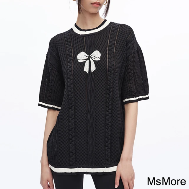 MsMoreMsMore 寬鬆羅紋針織圓領蝴蝶結圖案短袖中長版上衣#118203(黑)