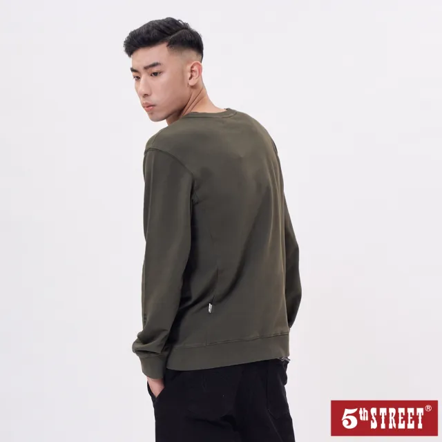 【5th STREET】中性後反光印花長袖T恤-苔綠