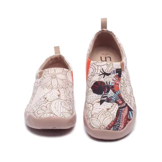 【uin】西班牙原創設計 女鞋 黑珍珠彩繪休閒鞋82012076(彩繪)