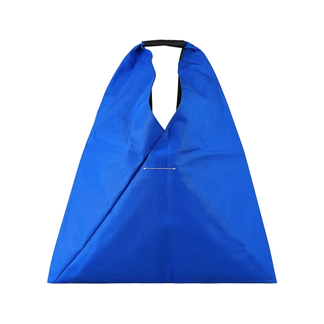 【MM6 MAISON MARGIELA】MM6 Maison Margiela x Eastpak聯名款標籤LOGO尼龍肩背三角包(藍)