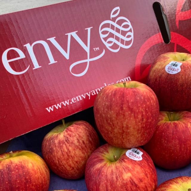 【RealShop 真食材本舖】紐西蘭Envy愛妃蘋果2.2kg±10%x1盒(共8顆 水果禮盒 送禮首選)