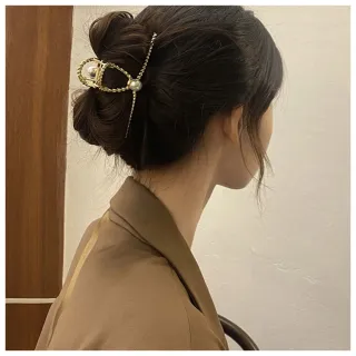 【HaNA 梨花】韓國新款交叉麻花．一點珍珠抓夾(小抓夾瀏海夾 碎髮 韓國髮夾)