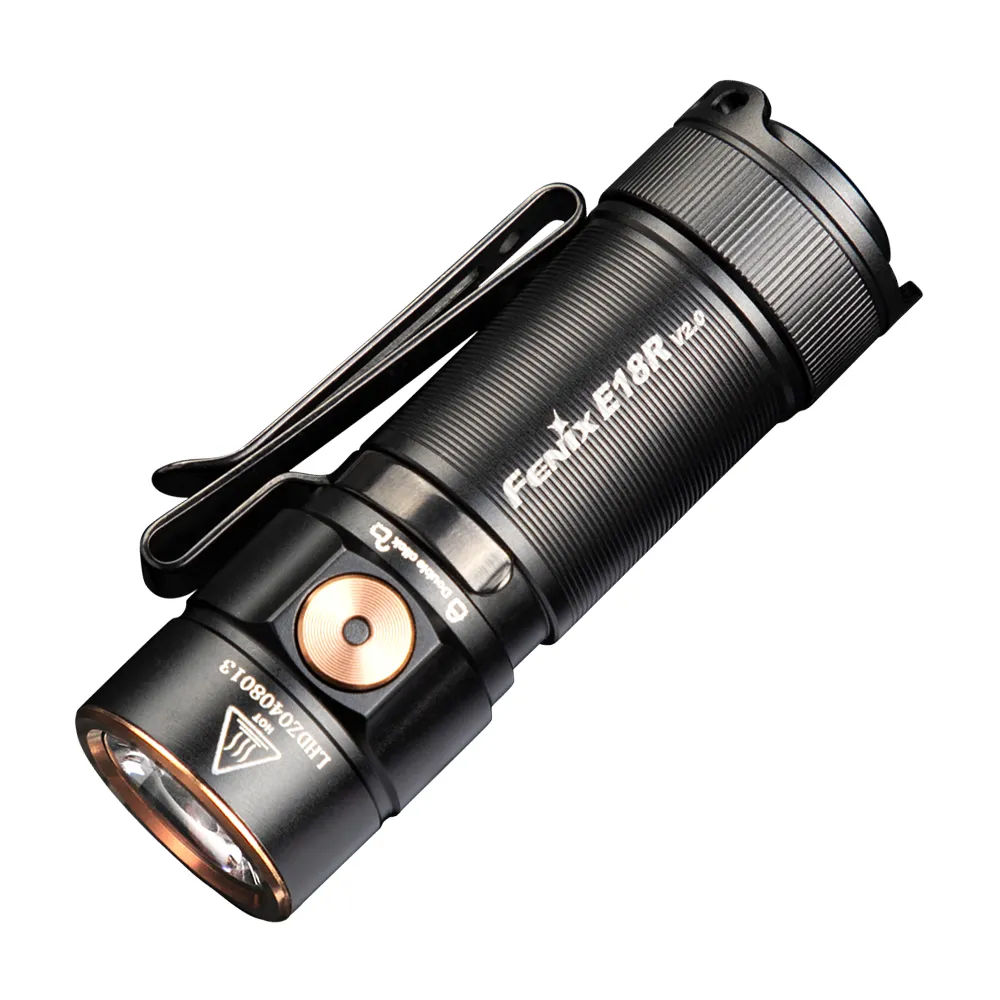 【Fenix】E18R V2.0 手電筒(Max 1200 Lumens)