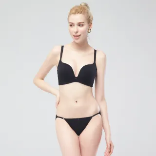 【Swear 思薇爾】嗨Q Bra系列M-XL素面無痕低腰三角女內褲(黑色)