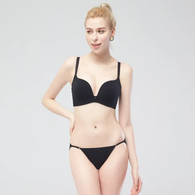 【Swear 思薇爾】嗨Q Bra系列M-XL素面無痕低腰三角女內褲(黑色)