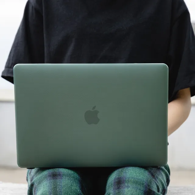 【SwitchEasy】MacBook Pro 13吋 Touch 刻紋電腦保護殼(支援M1/M2晶片 Pro 13吋)