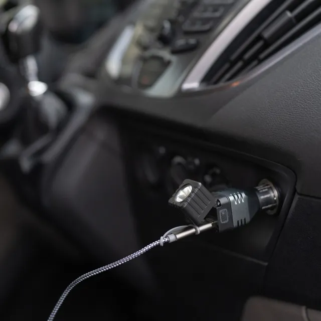 【Troika】90度可彎曲燈車用手電筒 #車充#工作燈#閃光燈#停電#修繕#磁吸#SUB插座(可當車充、4種燈光模式)