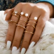 【00:00】極簡歐美時尚美鑽珍珠線圈戒指8件套組(美鑽戒指 珍珠戒指 線圈戒指)