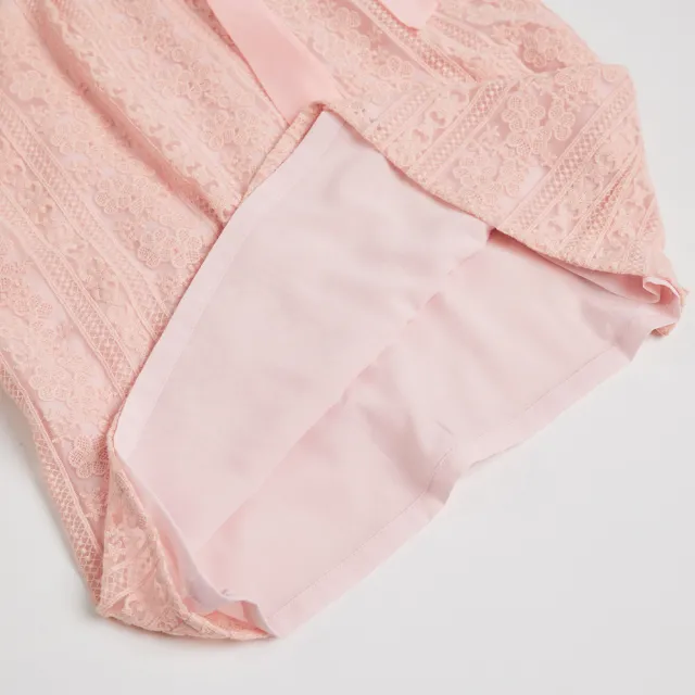 【ILEY 伊蕾】高級精緻刺繡花卉綁帶連袖上衣(粉色；M-XL；1222011840)