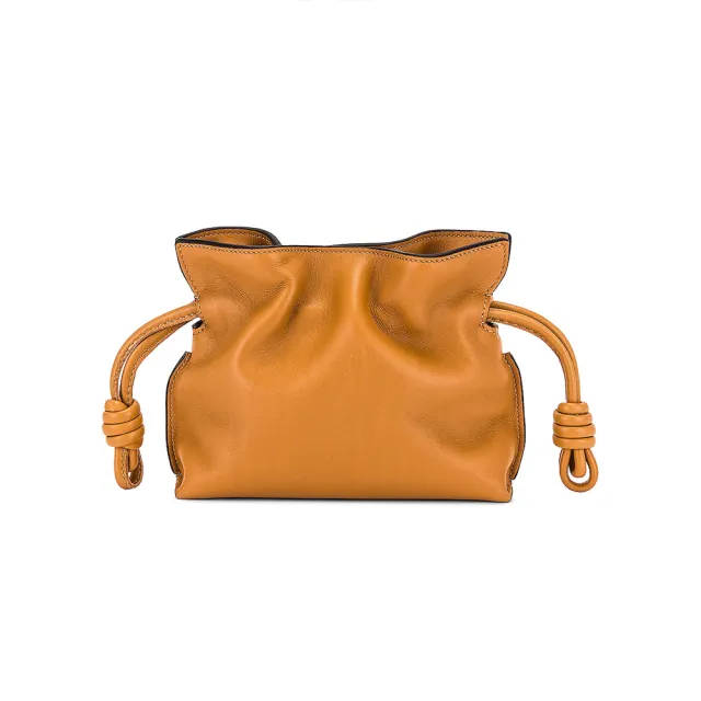 【LOEWE 羅威】FLAMENCO NANO款  抽繩包 納帕小牛皮 手拿包 斜背包(今年最夯小廢包)
