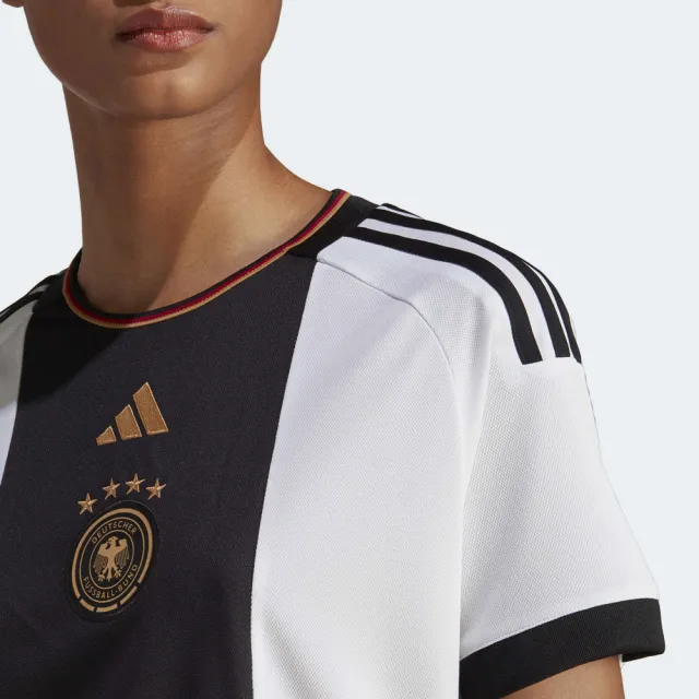 【adidas 官方旗艦】世界盃德國國家隊主場足球短袖球衣 女 HF1474