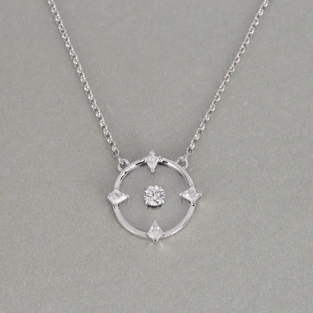 【SWAROVSKI 施華洛世奇】NORTH系列白銀晶鑽簡約圓片墜飾