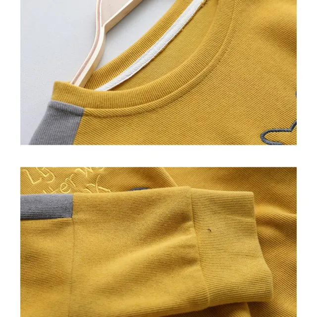 【MsMore】撞色拼接字母圖案刺繡圓領T長袖短版上衣#115507(2色)