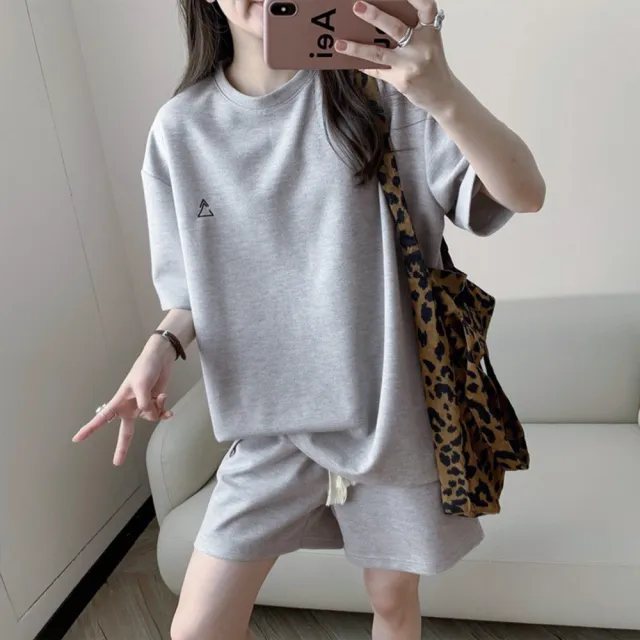 【HanVo】現貨 一套出遊☆小三角刺繡兩件休閒套裝(休閒舒適短袖短褲套裝 百搭韓系女裝 女生衣著 A08-5940)