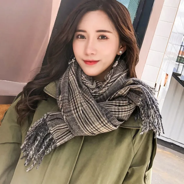 【Emi 艾迷】經典格紋優雅千鳥紋 保暖仿羊絨圍巾