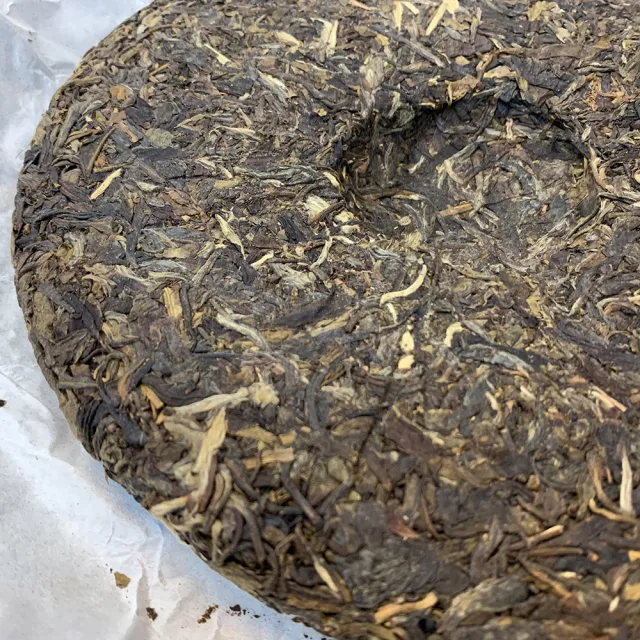 【盛嘉源】古郡茶廠 大雪山 2017(普洱茶   生茶 357g)