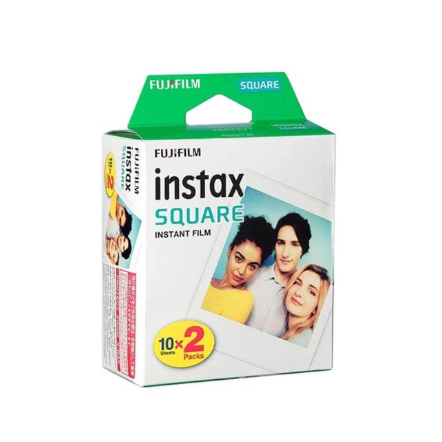  FUJIFILM 富士 instax SQUARE 拍立得相機，專為方形即時成像設計，輕巧尺寸約 105 x 37.5 x 127.5 mm，重約 236 g（不含底片盒），採用定焦鏡頭與鋰電池供電，適合隨身捕捉生活時刻。提供白色與綠色選擇，來自公司貨，享有 12 個月保固。產品規格更新恕不另行通知，詳細請參考官方網站。 