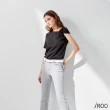 【iROO】玫瑰刺繡不對稱扭結設計款棉T
