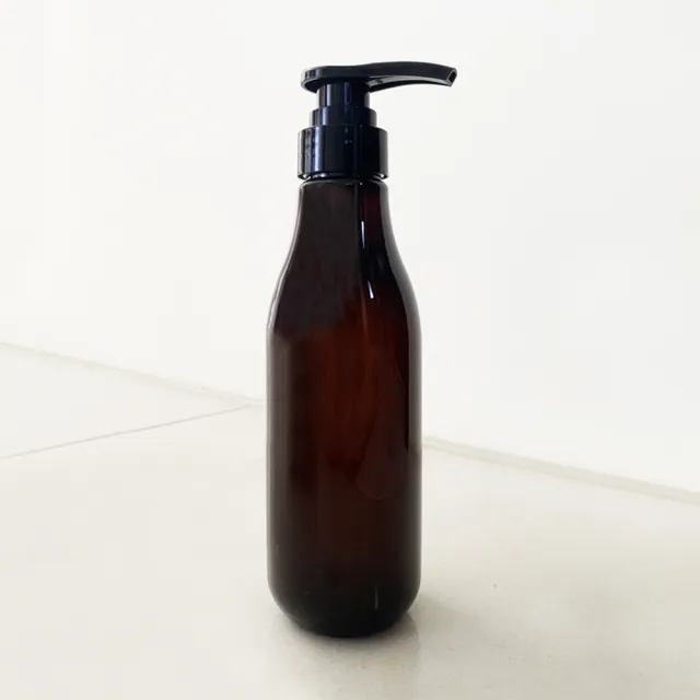 【收納家】亮面棕色乳液PET圓肩按壓瓶｜400ml 2入組(空瓶 瓶罐  塑膠瓶 乳液瓶  沐浴乳分裝瓶)