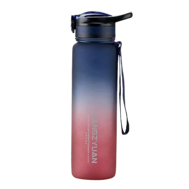 【酷鯊】跑酷彈吸 Tritan專業運動耐漏登山勾漸層水壺 650ml