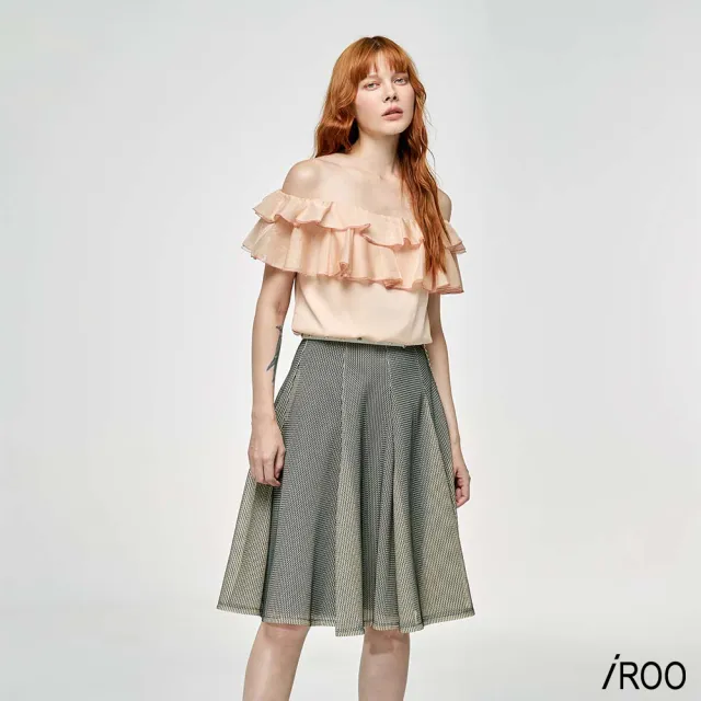 【iROO】氣質荷葉邊飾上衣