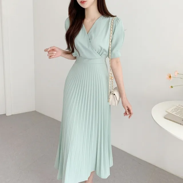 【baibeauty 白鳥麗子】溫柔素色後綁帶V領百摺短袖洋裝(連身裙)