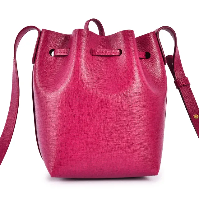 【MANSUR GAVRIEL】防刮皮革斜背MINI MINI水桶包(紅莓色)