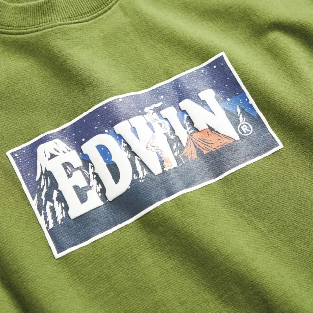 【EDWIN】男裝 露營系列 富士山腳營地LOGO印花短袖T恤(橄欖綠)