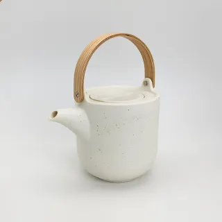 【smith&hsu】窯變直筒壺(荼米白色大)