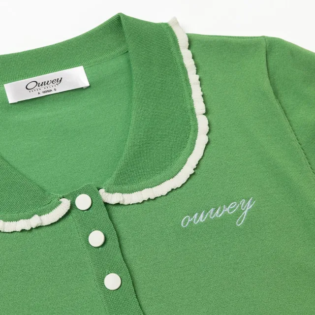 【OUWEY 歐薇】俏甜品牌字母刺繡造型針織上衣(綠色；S-L；3232065003)
