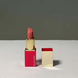 【VALENTINO 范倫鐵諾】ROSSO VALENTINO MINI LIPSTICK 迷你唇膏 2g-國際航空版(口紅/絲柔粉霧/情挑誘人)