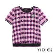 【YIDIE 衣蝶】印花格紋緞面一字領上衣-粉紫