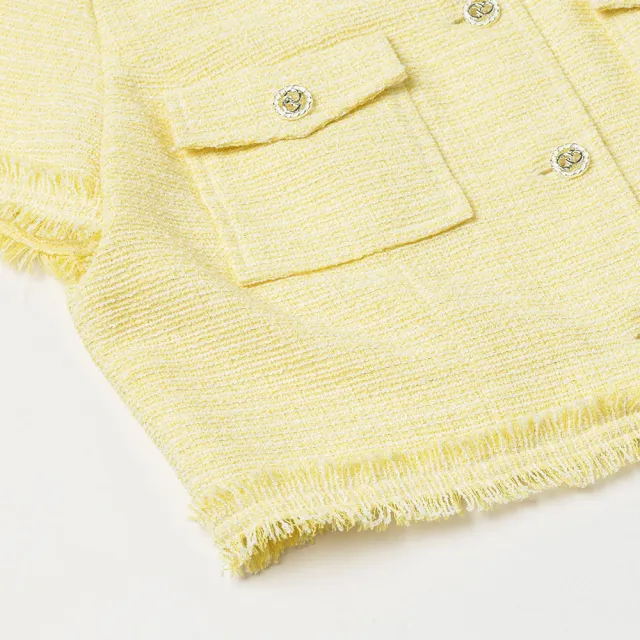 【ILEY 伊蕾】高雅俏麗小香花呢鬚邊設計短版襯衫外套(淺黃色；M-XL；1231024007)