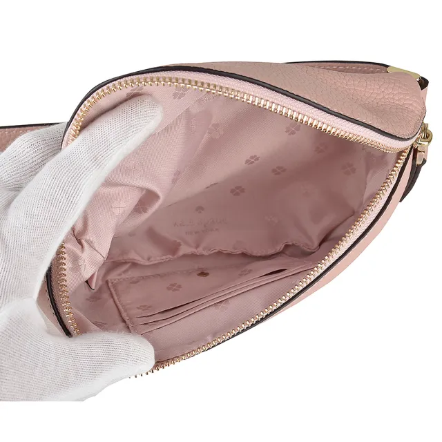 【KATE SPADE】Polly Fanny金字LOGO荔枝紋牛皮拉鍊胸腰包(粉膚)