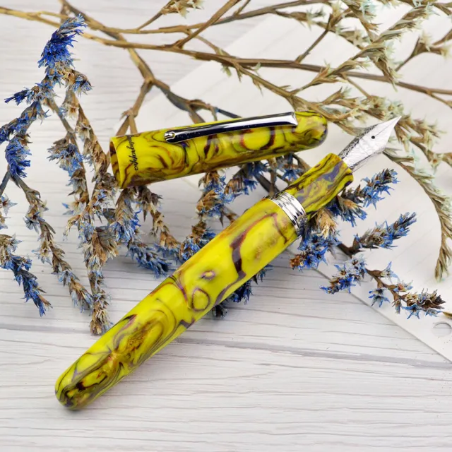 【Montegrappa】ELMO FANTASY BLOOMS 鳶尾黃(鋼筆)