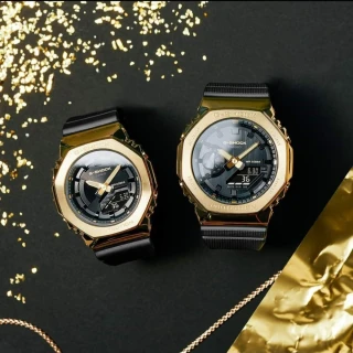 【CASIO 卡西歐】G-SHOCK黑金時尚 金屬  男女對錶 情侶對錶(GM-2100G-1A9+GM-S2100GB-1A)