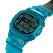 【CASIO 卡西歐】G-SHOCK 智慧藍芽 半透明漸層配色方形電子錶-藍(DW-B5600G-2 防水200米)