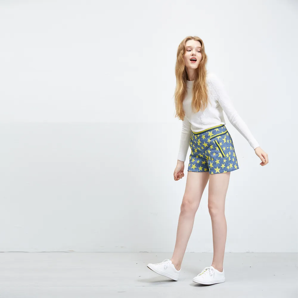 【ICHE 衣哲】星星合身牛仔單寧短褲