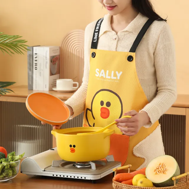 【LINE FRIENDS】熊大莎莉兔兔防水防汙可擦手工作圍裙_1入(廚房圍裙)
