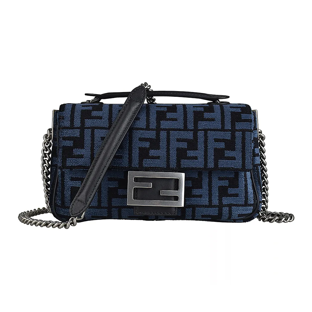 【FENDI 芬迪】FENDI Baguette Chain金屬LOGO絨布翻蓋磁釦式斜背/肩背包(中/海軍藍)