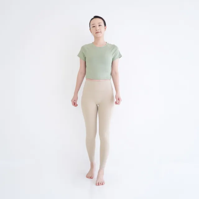 【Mukasa 慕卡莎】DURABLE 接邊短袖短版上衣 - 松柏綠 - MUK-23043(瑜珈服、瑜珈罩衫、運動上衣)
