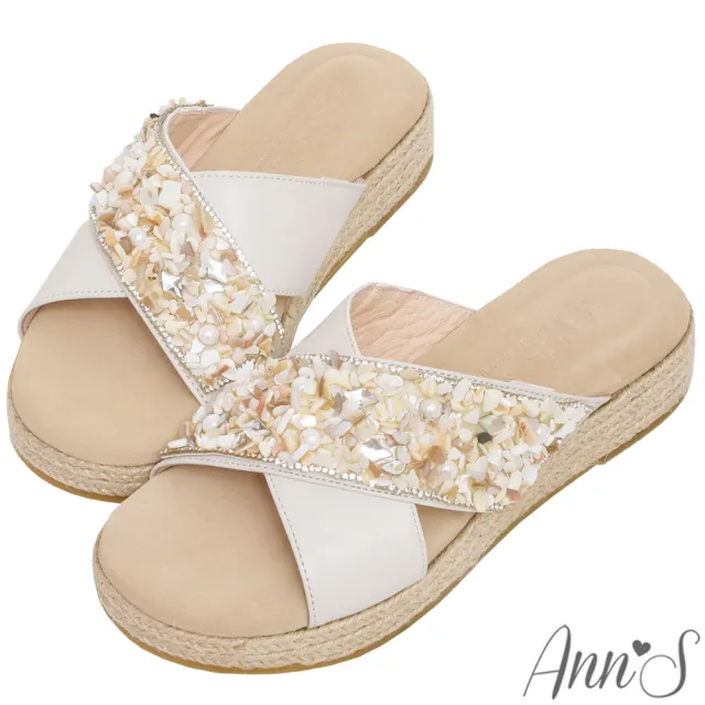 【Ann’S】水洗牛皮-3cm小心機厚底！「訂製貝殼顯瘦交叉V口」草編圓頭涼鞋(米白)